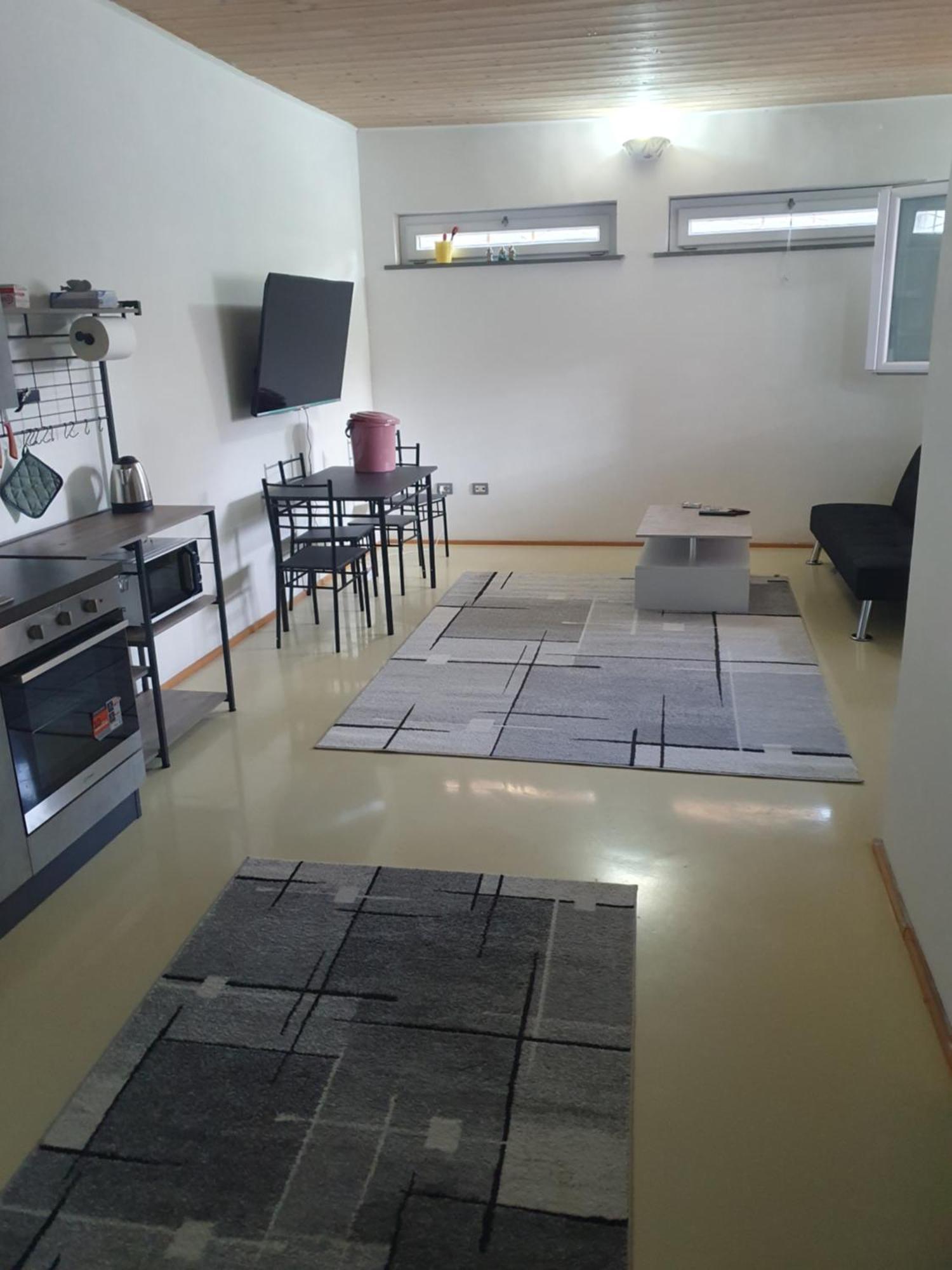 Apartment Frank 48 Rom